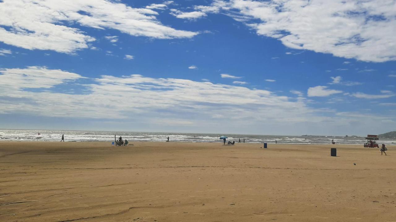 Ampla Cobertura Na Praia Do Mar Grosso Лагуна Экстерьер фото